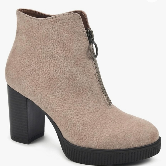 New WHITE MOUNTAIN Women's Thoughtful Tan Ankle Boot - Picture 1 of 6